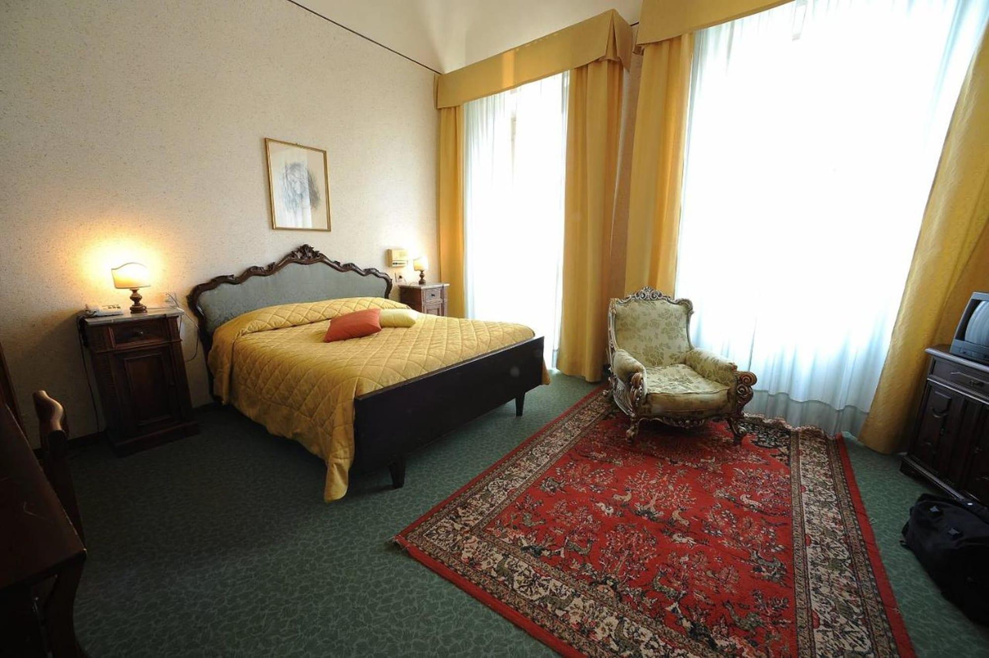 Hotel Villa Kinzica Пиза Экстерьер фото